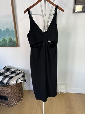 Abercrombie & Fitch Black Cutout Twist Front Midi Dress
